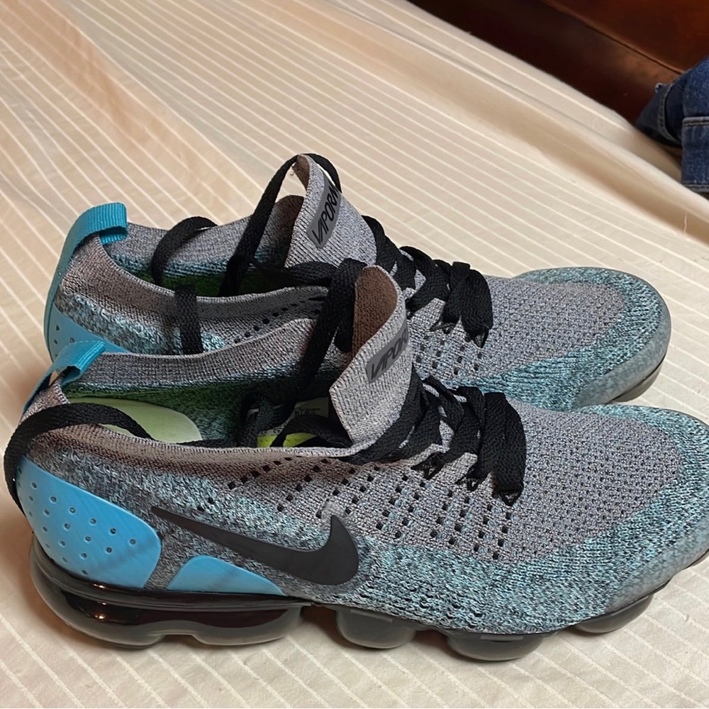 dusty cactus vapormax